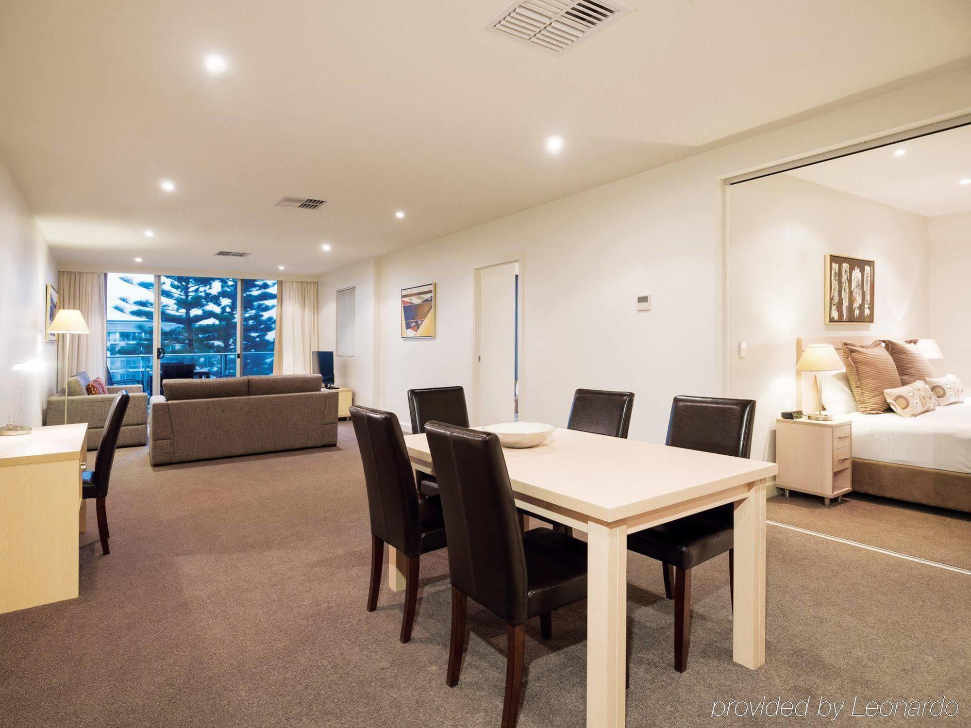 Oaks Glenelg Liberty Suites Adelaide Buitenkant foto