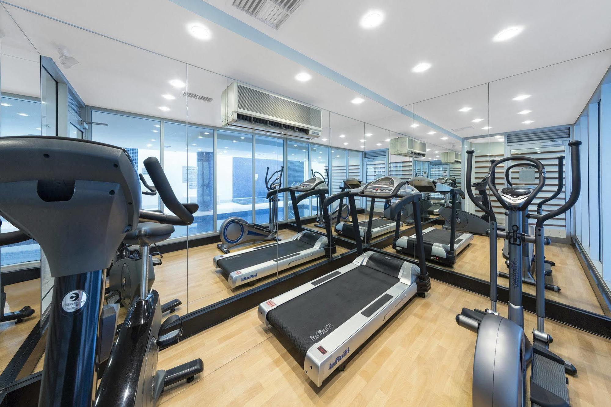 Oaks Glenelg Liberty Suites Adelaide Buitenkant foto