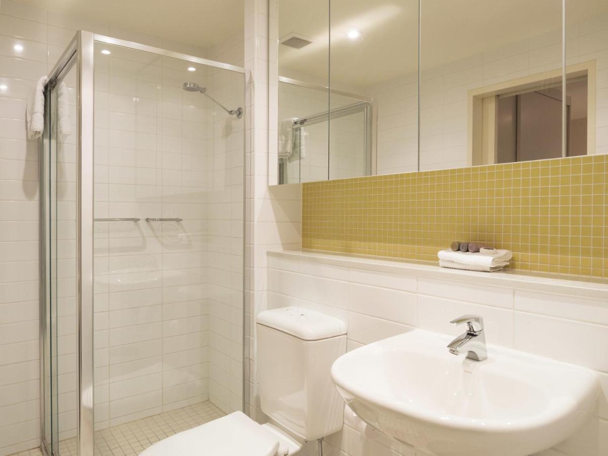 Oaks Glenelg Liberty Suites Adelaide Kamer foto